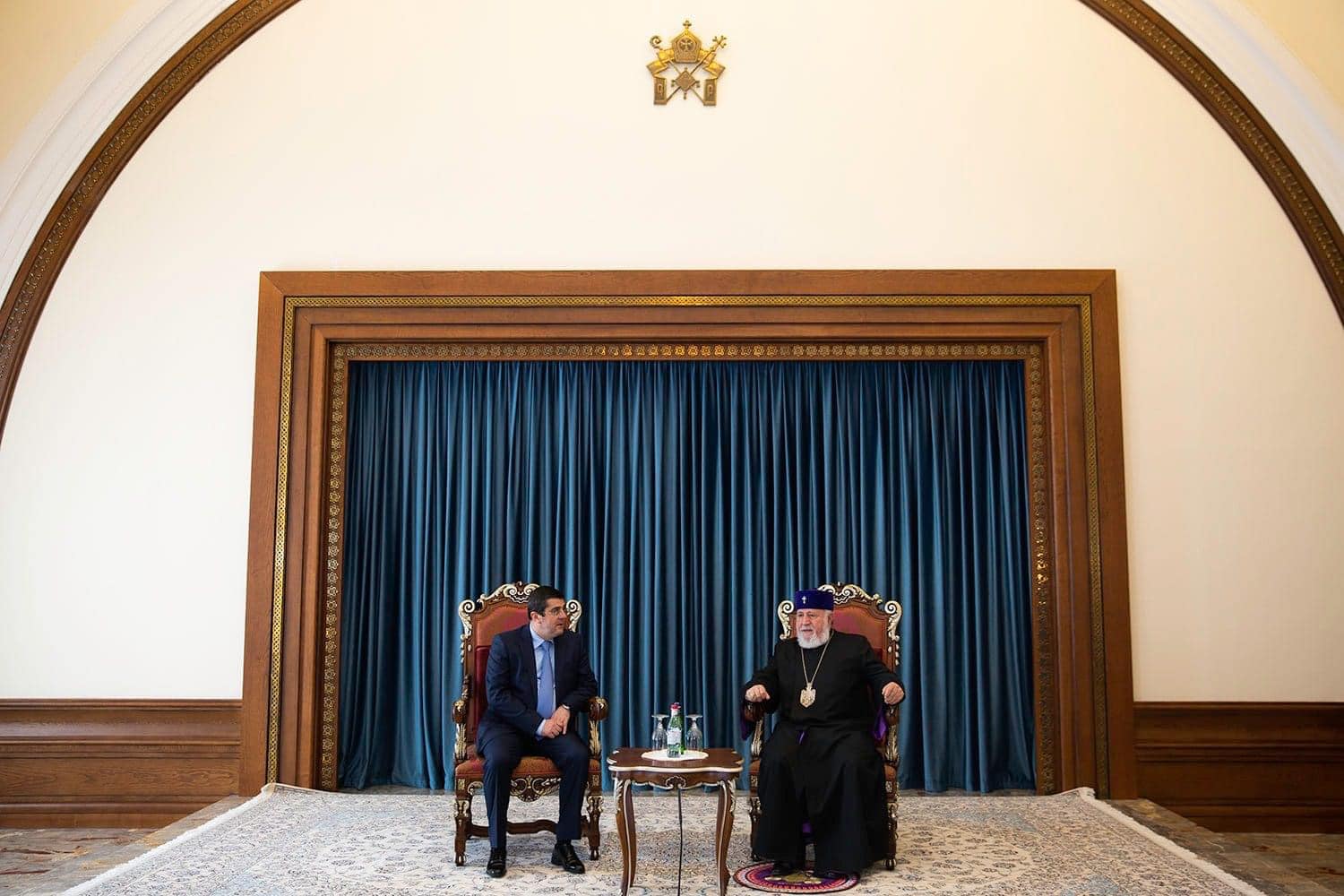 Ամենայն Հայոց Կաթողիկոսն ընդունեց Արցախի նախագահին 62 Arayik harutyunyan 378