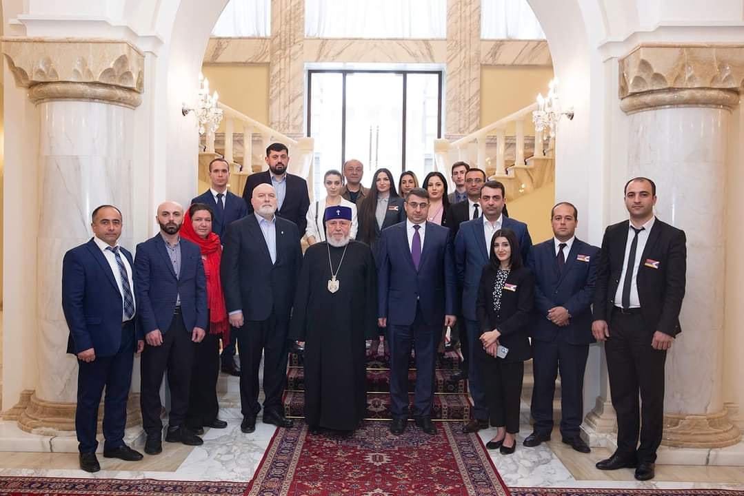 Ամենայն Հայոց Կաթողիկոսն ընդունեց միջազգային համաժողովի մասնակից փաստաբաններին 64 Mijazgayin hamajoghov 29
