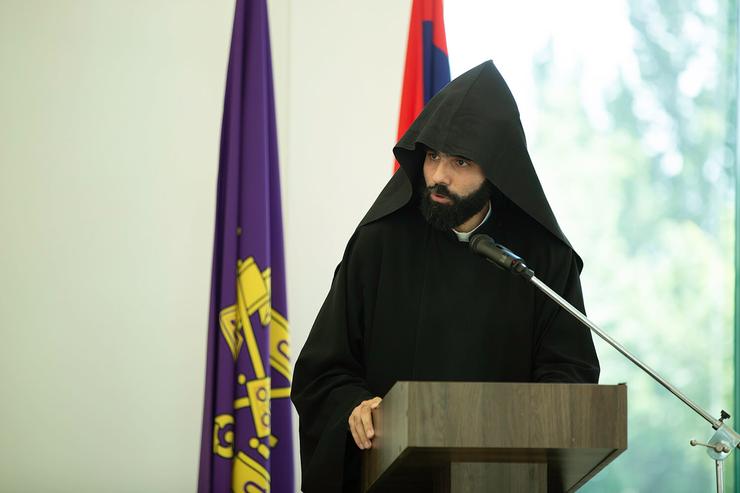 Մայր Աթոռ Սուրբ Էջմիածնում տեղի ունեցավ վարդապետական թեզի պաշտպանություն (նկարներ) 50 04.06