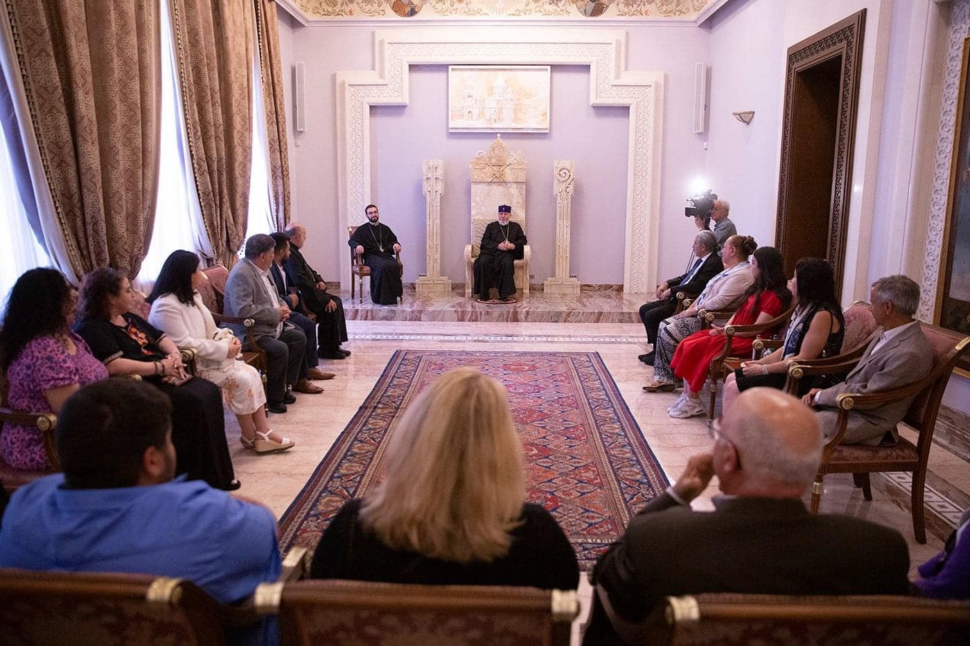 Ամենայն Հայոց Կաթողիկոսը ընդունեց ԱՄՆ Արևելյան հայոց թեմի ուխտավորներին 40 AMN ught. 12.03