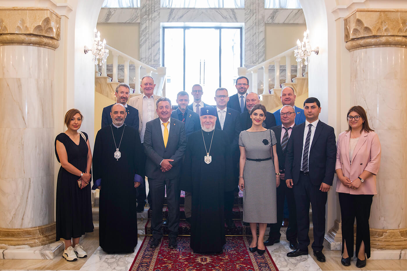 Ամենայն Հայոց Կաթողիկոսն ընդունեց Սաքսոնիա-Անհալթ երկրամասի Լանդթագի պատվիրակությանը (նկարներ) 32 10.06 1