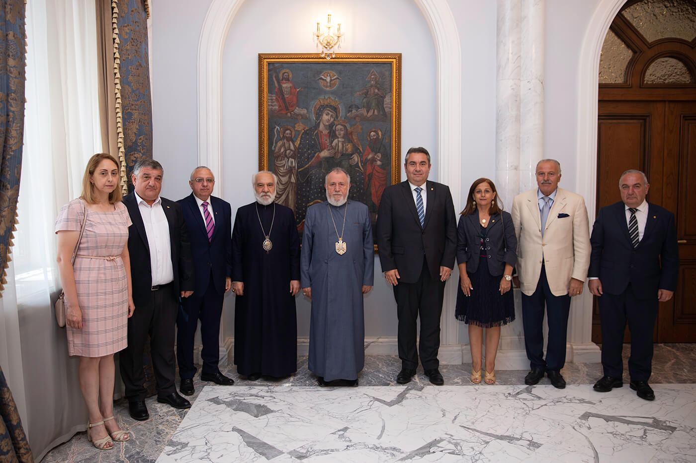 Ամենայն Հայոց Կաթողիկոսն ընդունեց ՀՄԸՄ-ի կենտրոնական վարչության անդամներին (նկարներ) 24 8.05