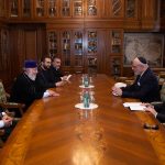 Ամենայն Հայոց Կաթողիկոսն ընդունեց ՀՀ-ում Իսրայելի նորանշանակ դեսպանին (նկարներ) 16 Israyeli despan 3