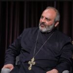 Տ. Բագրատ արքեպիսկոպոս Գալստանյանի հարցազրույցը «Օրախնդիր» հաղորդման շրջանակում (տեսանյութ) 12 Bagrat srbazan 328