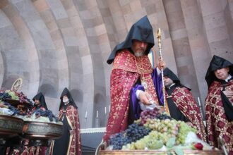 Սուրբ Աստվածածնի Վերափոխման տոնը Մայր Աթոռ Սուրբ Էջմիածնում (նկարներ) 48 Verapokhum 12