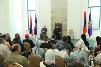 Ամենայն Հայոց Կաթողիկոսն ընդունեց կաթոլիկ ուխտավորներին (նկարներ) 40 Katolik Ughtavorner 7