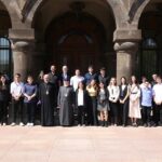 Ամենայն Հայոց Կաթողիկոսն ընդունեց Բուենոս Այրեսի ՀԲԸՄ «Մարի Մանուկյան» վարժարանի սաներին 15 Mari Manukyan saner 4