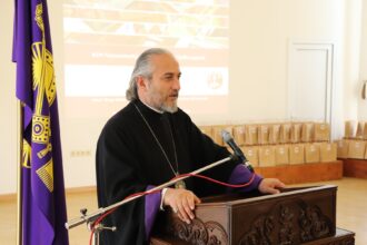ԵՀԽ հայաստանյան Կլոր սեղան հիմնադրամն ամփոփեց «Աշխարհն իմ պատուհանից» նկարչական մրցույթի արդյունքները (նկարներ) 16 klor seghan mrcuyt 1