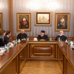 Ամենայն Հայոց Կաթողիկոսն ընդունեց Եվրախորհրդարանի պատգամավորին (նկարներ) 12 EM patgamavorner 1