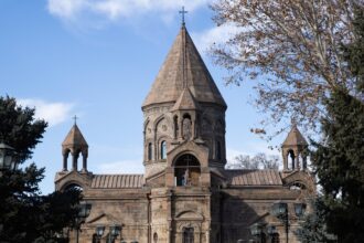 Կարգալույծ է հռչակվել Տ. Արմեն քահանա Մելքոնյանը 30 Mayr Ator 365