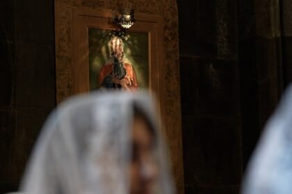 anhrajesht xostovanutyan masin