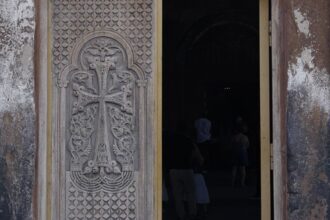 Իսկ ինչ է զրախոսությունը 48 zraxosutyun